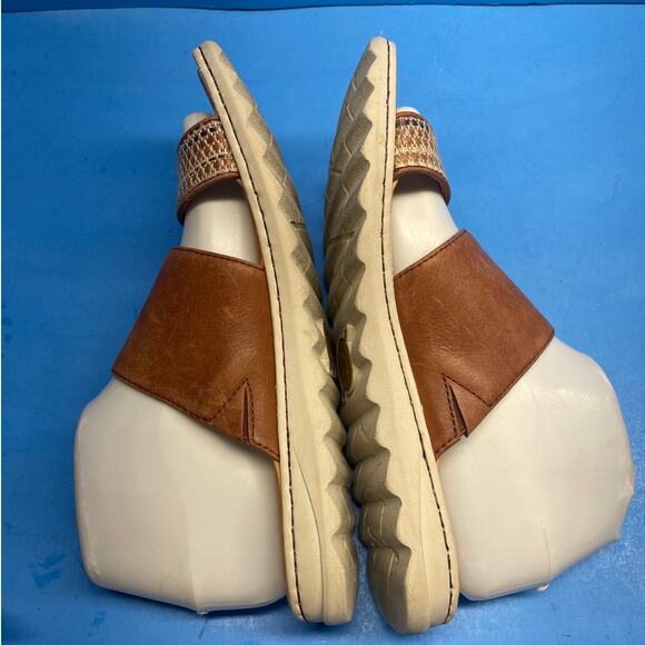 Born Women's Sandal Size 8 M Brown Leather Slide 2 Strap Flat Flip Flop Comfy - Picture 5 of 11